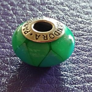 Pandora color charm